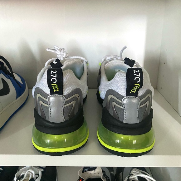 Nike AirMax 270 React (Youth) - Picture 3 of 3